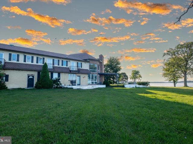 House for sale in Shady Side, Maryland