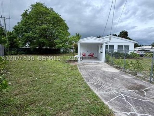 House for sale in Oakland Park, Florida