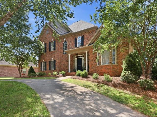 House for sale in Pfafftown, North Carolina