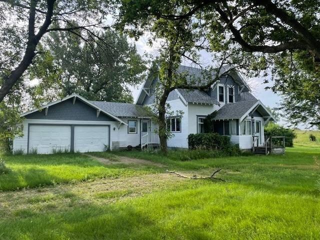 Farm for sale in Strandburg, South Dakota