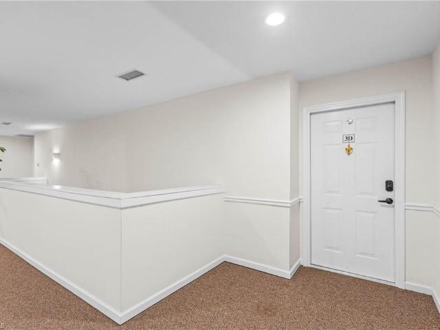 Condo for sale in Pfafftown, North Carolina