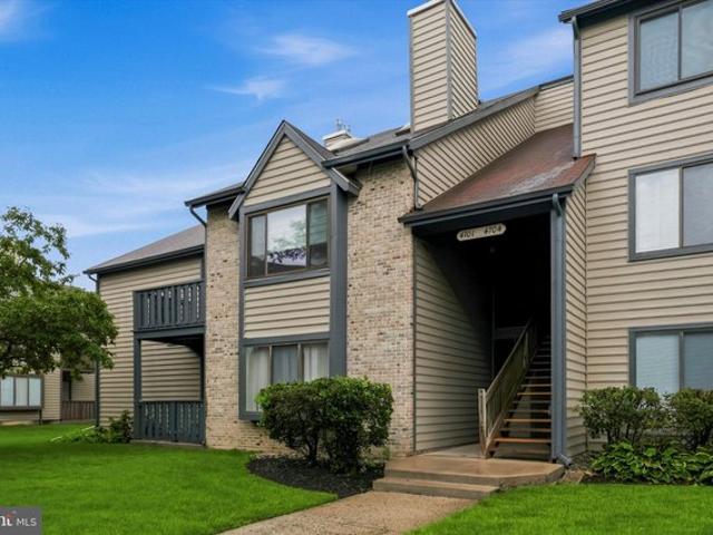 Townhouse for sale in Mount Laurel, New Jersey