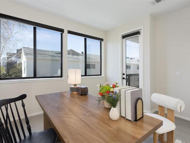 Condo for sale in Dallas, Texas