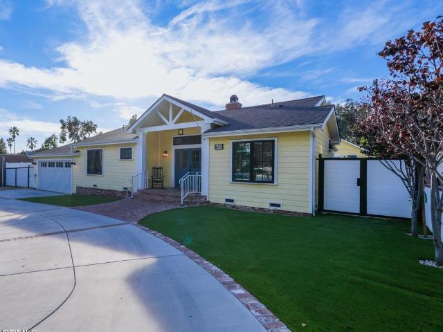 Property for sale in La Canada Flintridge, California