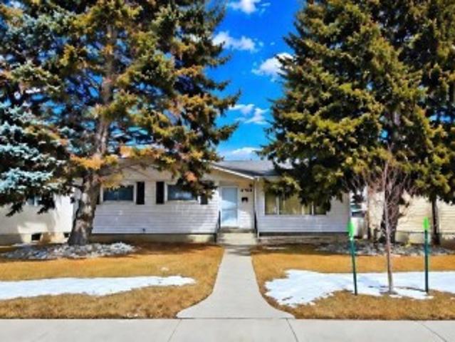 House for sale in Wedgewood, Alberta