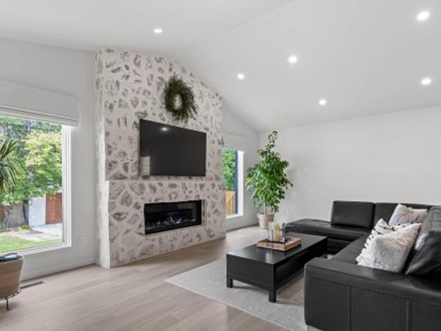 House for sale in Wedgewood, Alberta