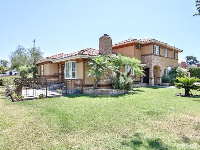 House for sale in Long Beach, California