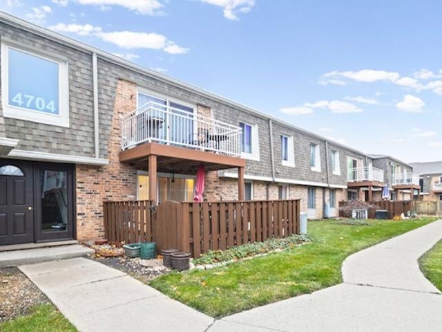 Property for sale in Rolling Meadows, Illinois