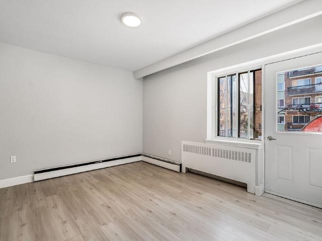 Apartment for rent in St. Leonard's, Quebec