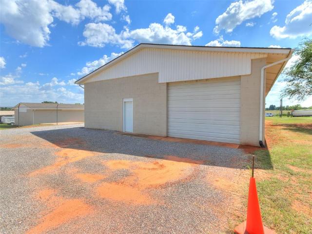 Commercial for sale in Tuttle, Grady County
