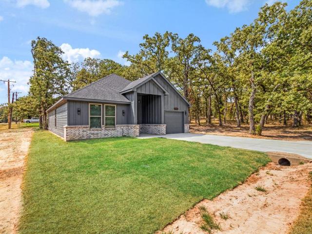 House for sale in Henderson, Texas