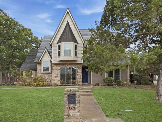 House for sale in Arlington, Texas