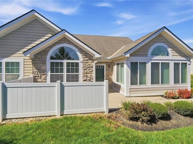 Townhouse for sale in Tipp City, Ohio