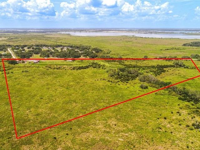 House for sale in Polk City, Florida