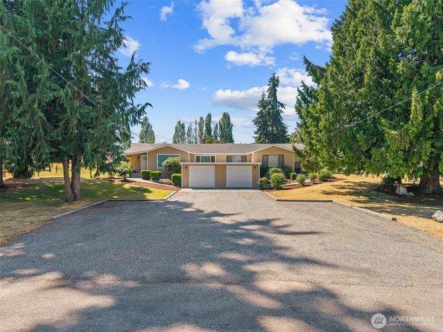 House for sale in Edgewood, Pierce County