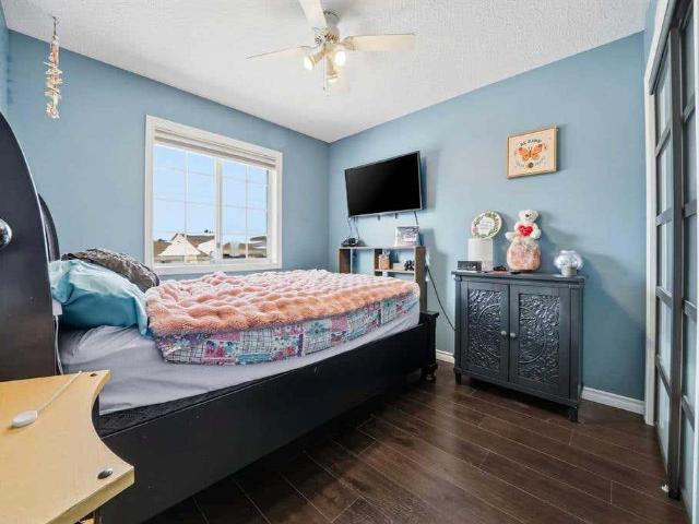 House for sale in Sylvan Lake, Alberta