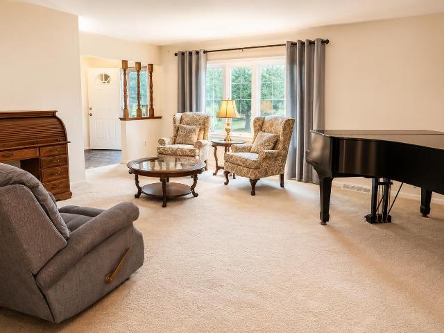 House for sale in Greenfield Park, Wisconsin