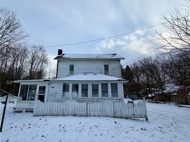 House for sale in New Waterford, Ohio