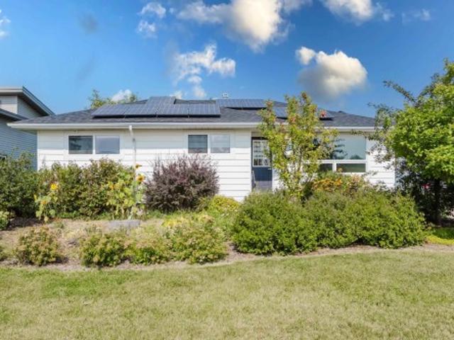 House for sale in Wedgewood, Alberta