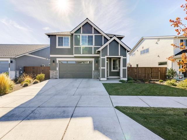 House for sale in Redmond, Deschutes County