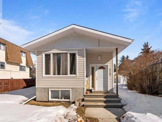 House for sale in Edmonton