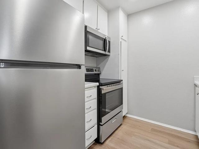 House for sale in Magnolia Center, Riverside