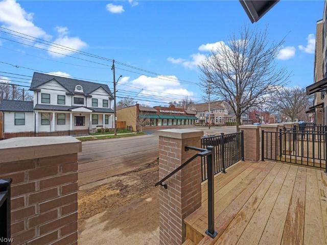 Townhouse for sale in Detroit - Shoreway, Cleveland