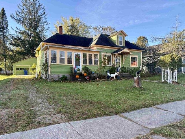 House for sale in Iola, Waupaca County
