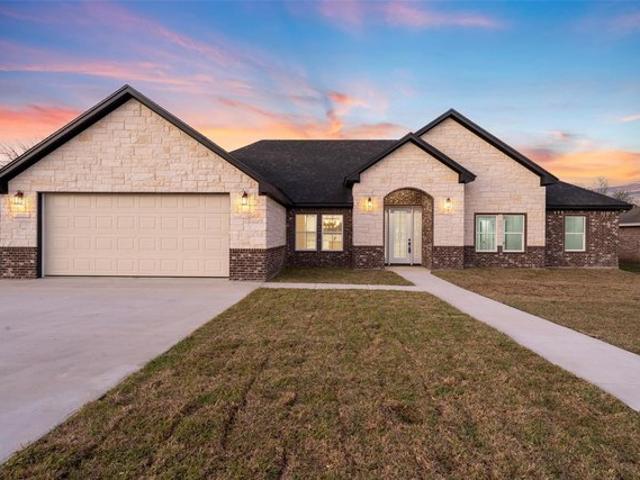 House for sale in Woodway, Texas