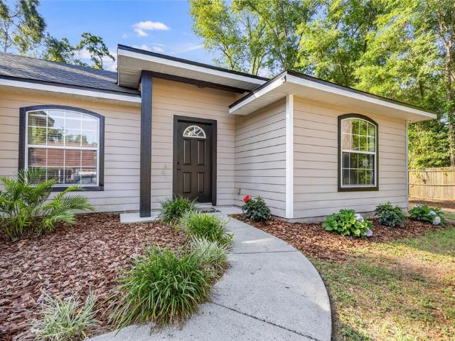 House for sale in Bronson, Florida