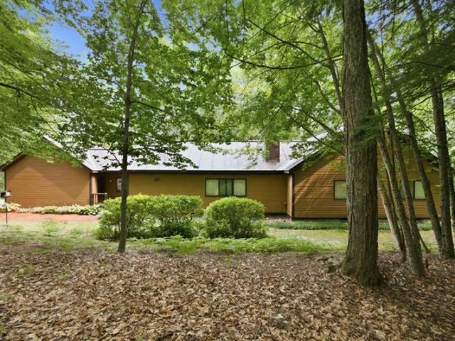 House for sale in Plantsville, Vermont