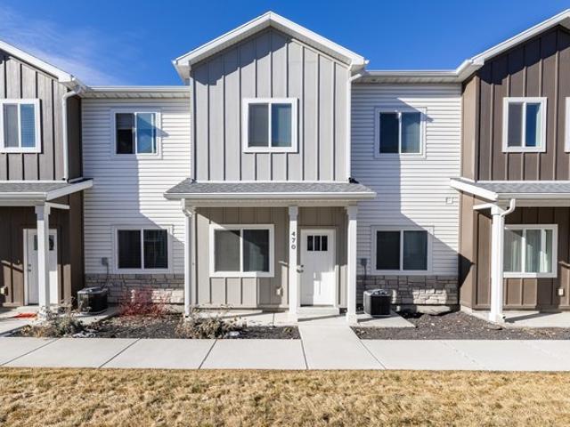 Townhouse for sale in Cache, Utah