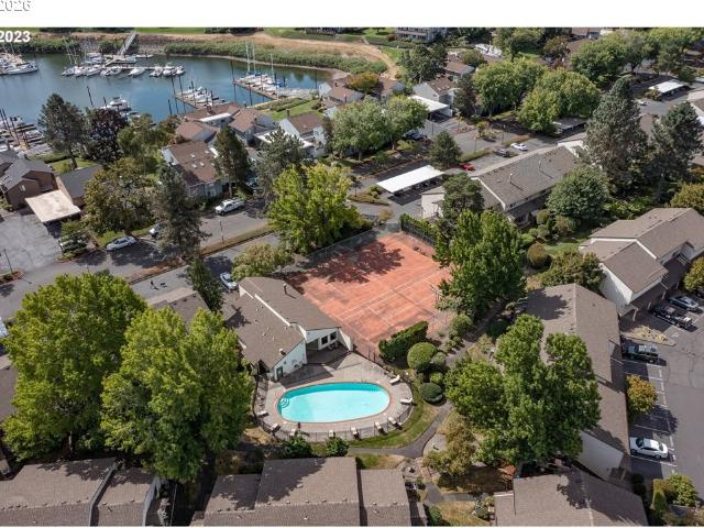 Condo for sale in Oregonia