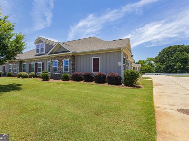 Townhouse for sale in Kathleen, Georgia