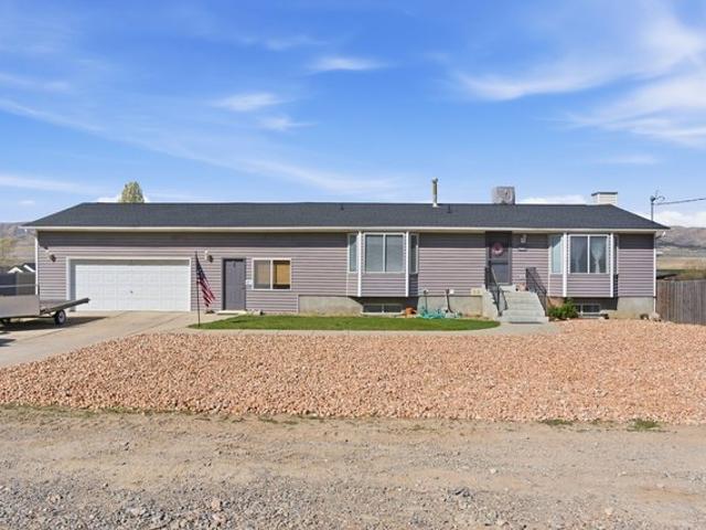 House for sale in Mona, Utah