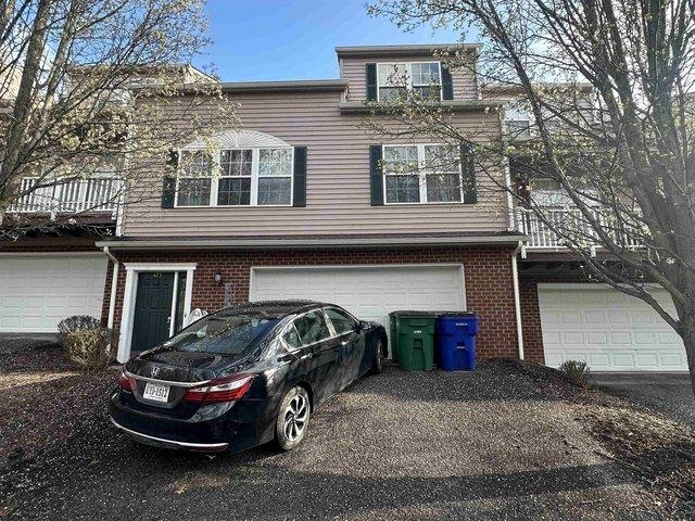 Townhouse for sale in Virginia