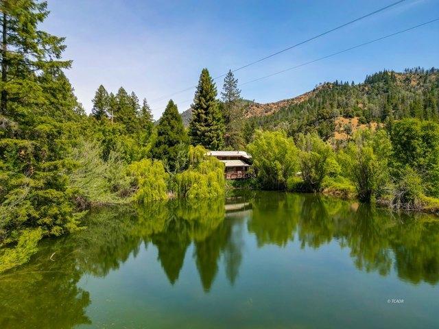 House for sale in Hyampom, California