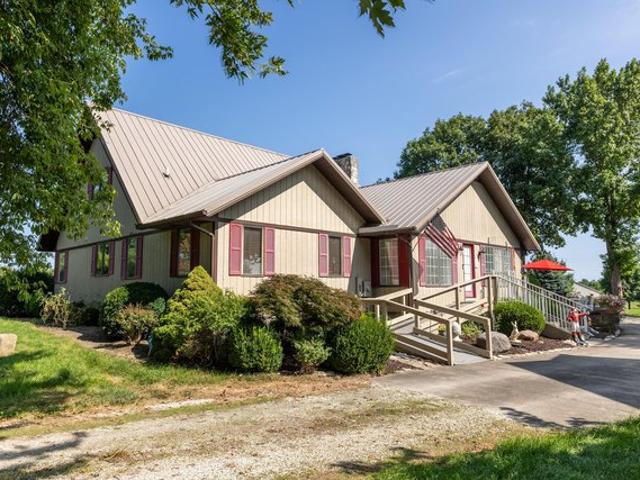 House for sale in Troy, Ohio
