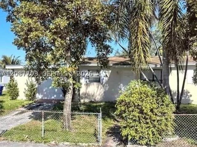 House for sale in Lake Forest, West Park