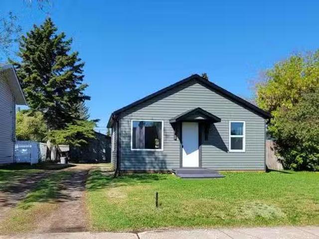 House for sale in Cherry Grove, Alberta