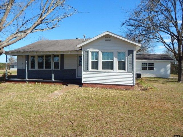 House for sale in Gilchrist, Texas
