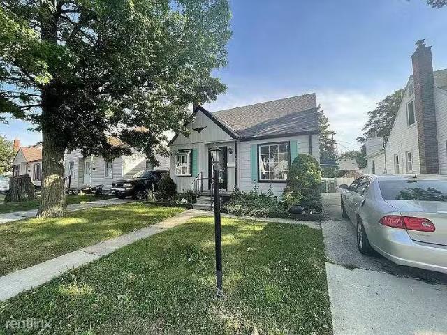 House for rent in Dearborn