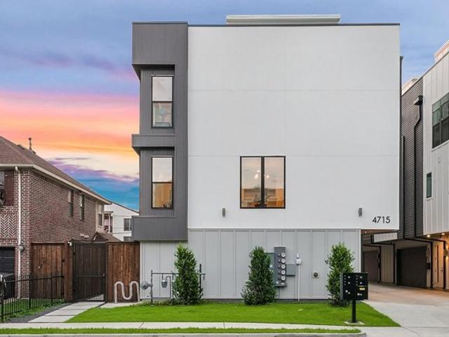 Townhouse for sale in Dallas, Texas