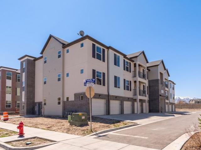 Condo for sale in Riverton, Utah