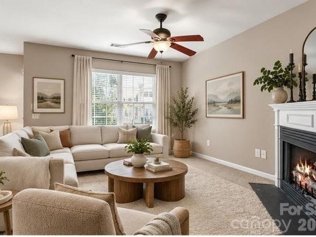 Townhouse for sale in Mecklenburg, North Carolina
