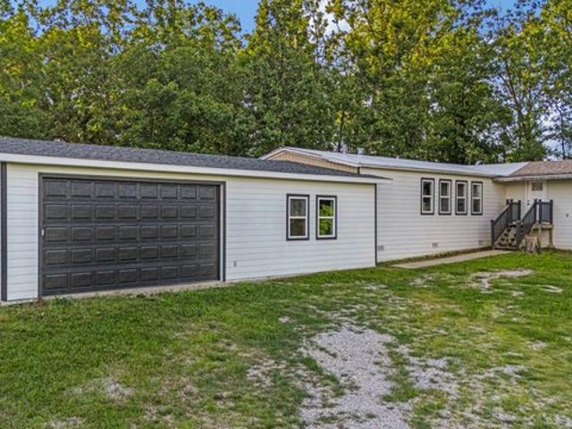 House for sale in Howell, Missouri