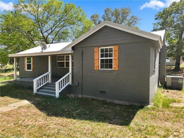 House for sale in Stilwell, Adair County