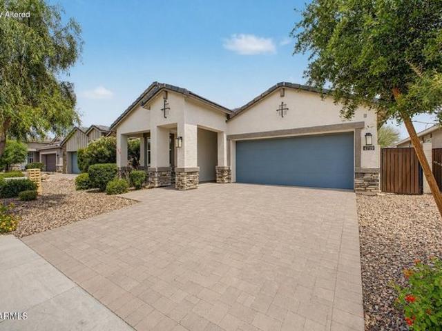 House for sale in Alamar, Avondale
