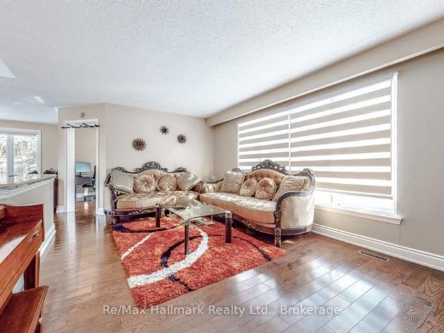 House for rent in Ennisclare Park, Oakville
