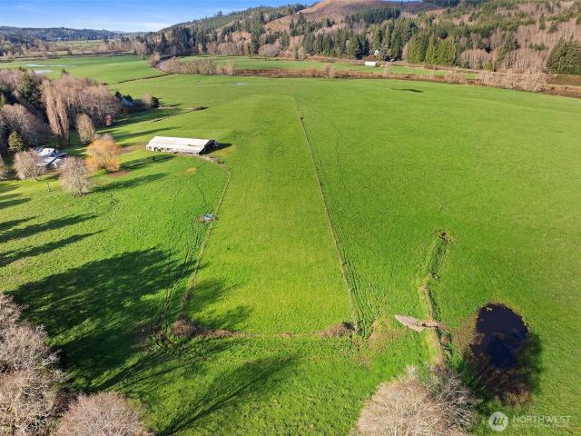 House for sale in Rosburg, Washington